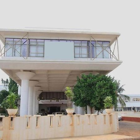 The Hans Hotel Hubli Exteriér fotografie