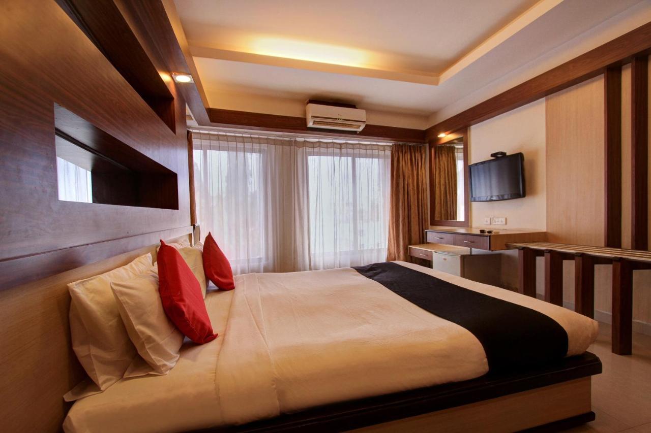 The Hans Hotel Hubli Exteriér fotografie
