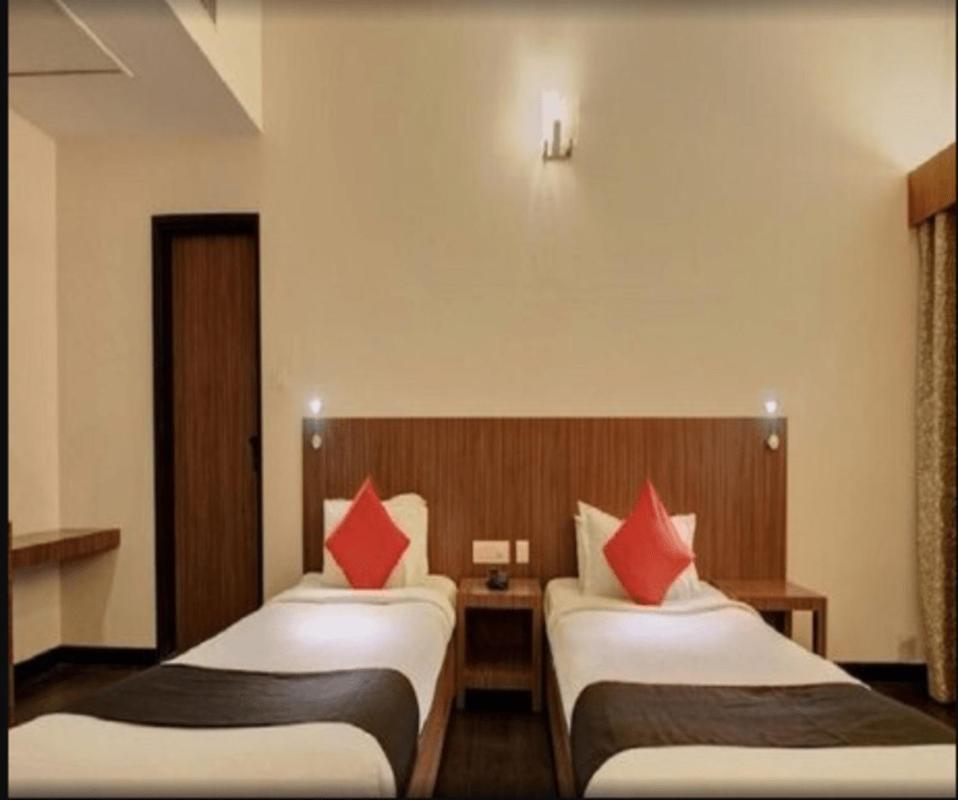 The Hans Hotel Hubli Exteriér fotografie